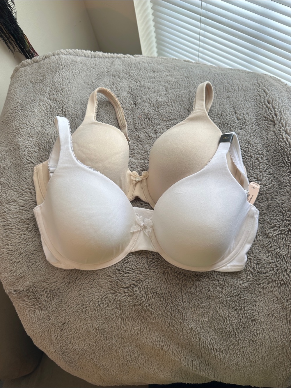 NWT - Body by Victoria's Secret Perfect Coverage Bra Duo in White & Cream